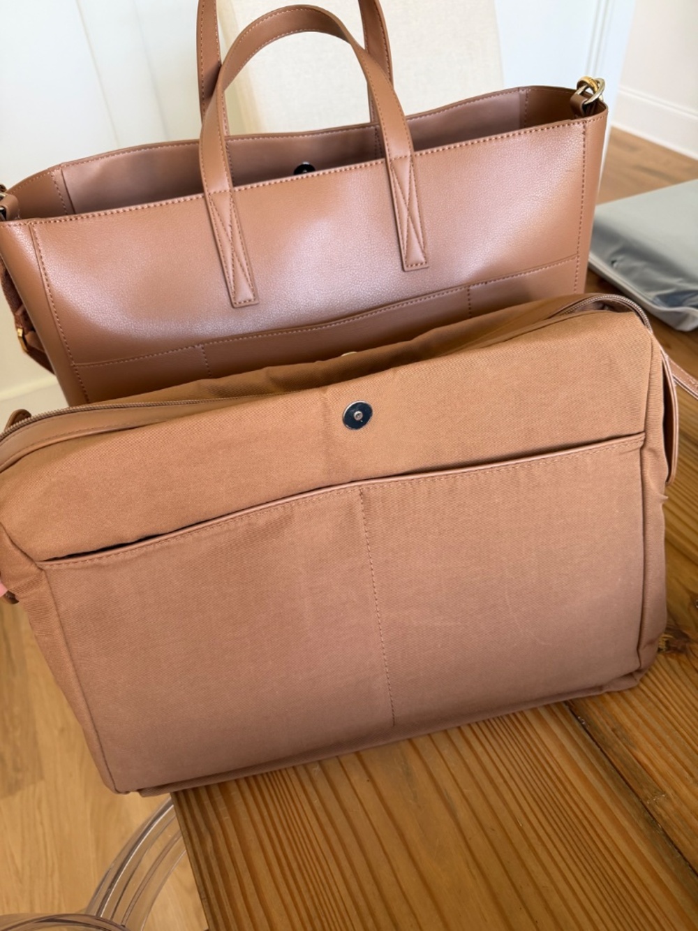Calpak leather laptop bag - Picture 3 of 3